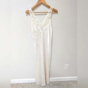 Vintage 80s Ivory Satin & Lace Slip Dress | Cottagecore, Bridal, Nightgown